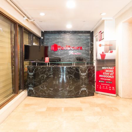 Reddoorz Premium Near Greenbelt Makati - Vaccinated Staff Makati City Exterior photo