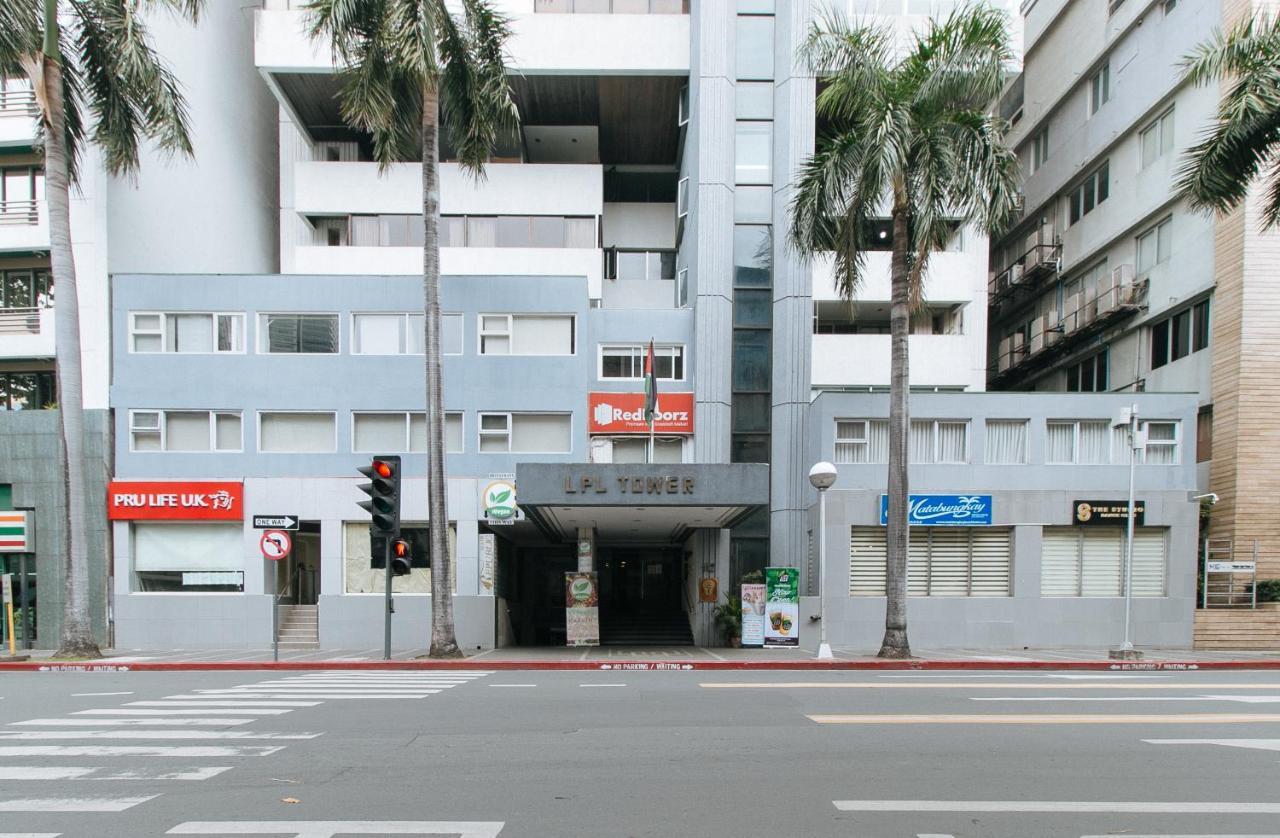 Reddoorz Premium Near Greenbelt Makati - Vaccinated Staff Makati City Exterior photo